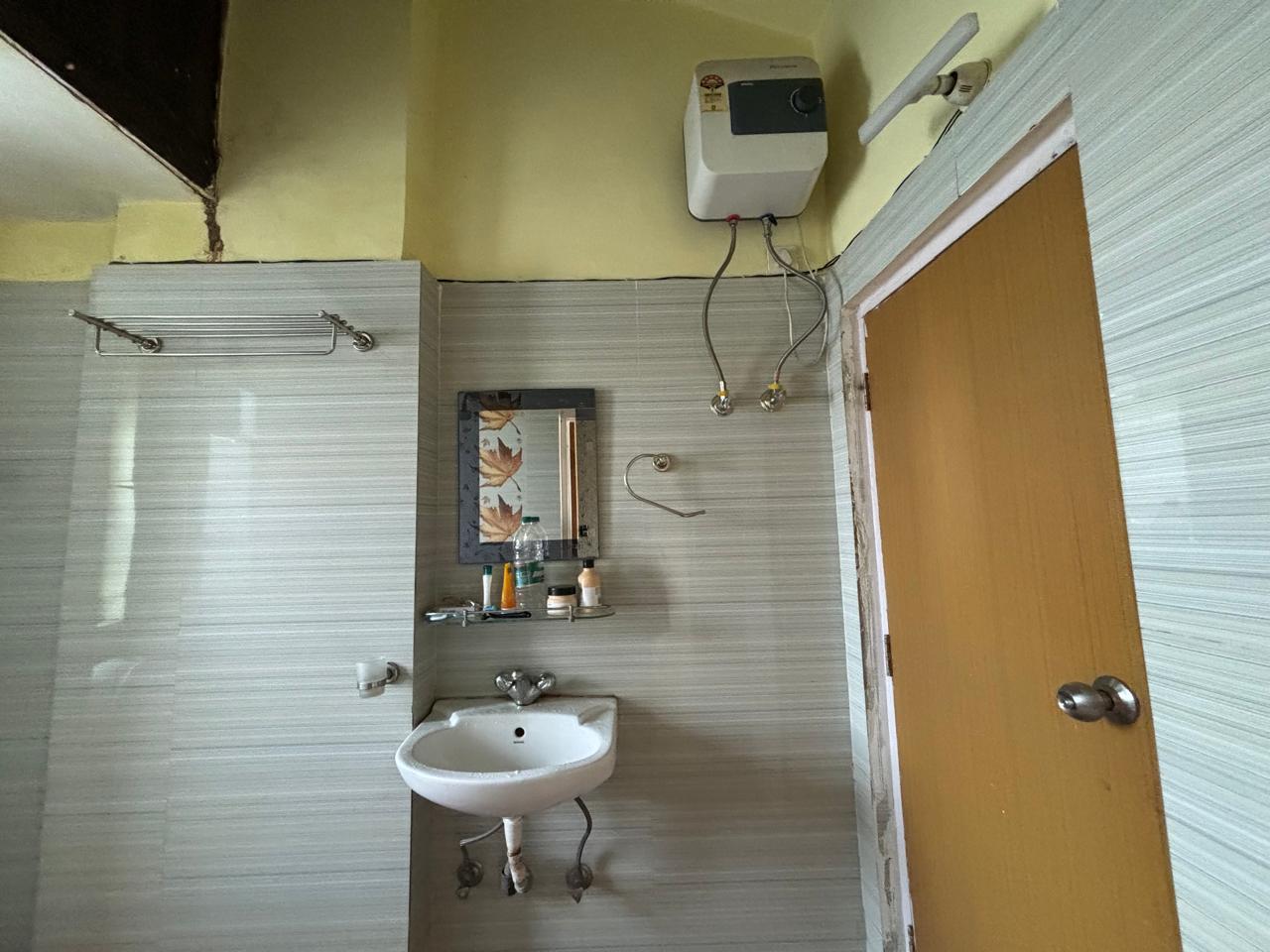 Unfurnished 4bhk in Baghorbori Rd, Bagharbari, Guwahati, Assam, India for Rent